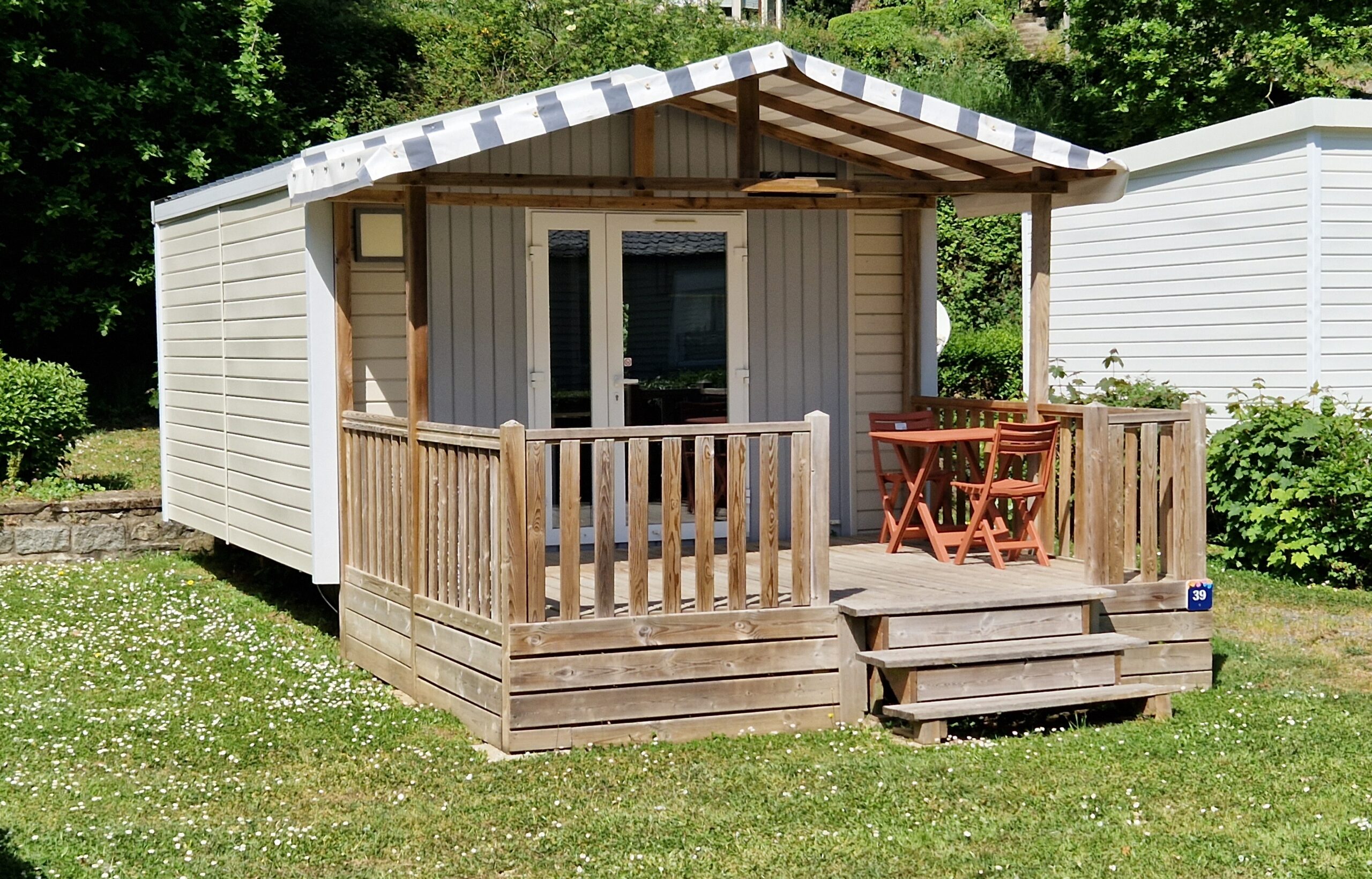 Mobil-home CONFORT avec terrasse couverte