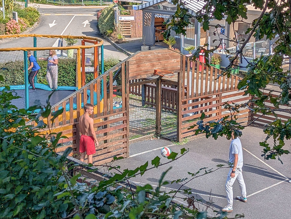 aire de jeux camping saint brieuc